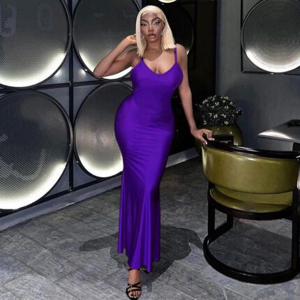 Lady dinner dress in Large..