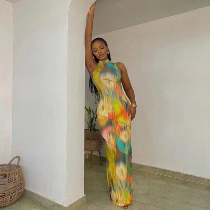 Colored long dress in size Large